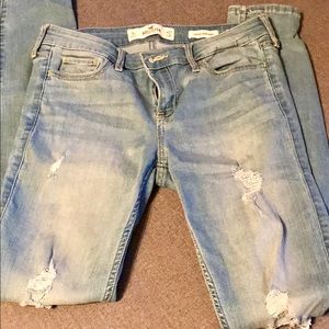 Hollister super skinny distressed jeans {5L L32}